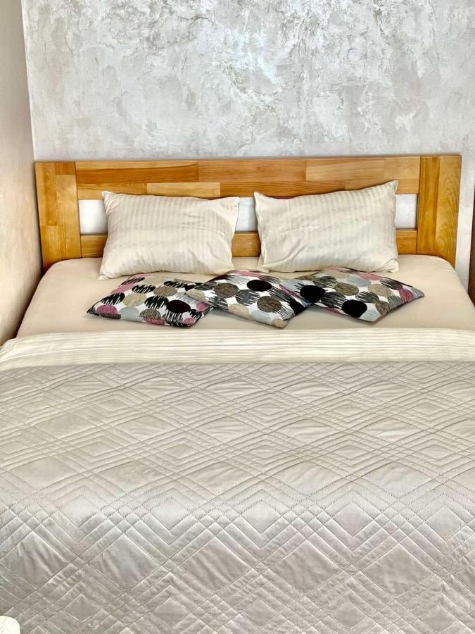 Atlant Luxury Family Apart Поряд З Тц Депот, Безконтактне Заселення Черновцы Экстерьер фото